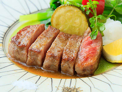 信州牛のステーキ